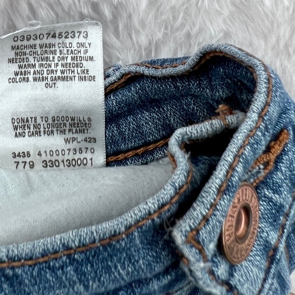 Levi’s 515 Bermuda Denim Cuffed Shorts size 8 - Picture 9 of 13